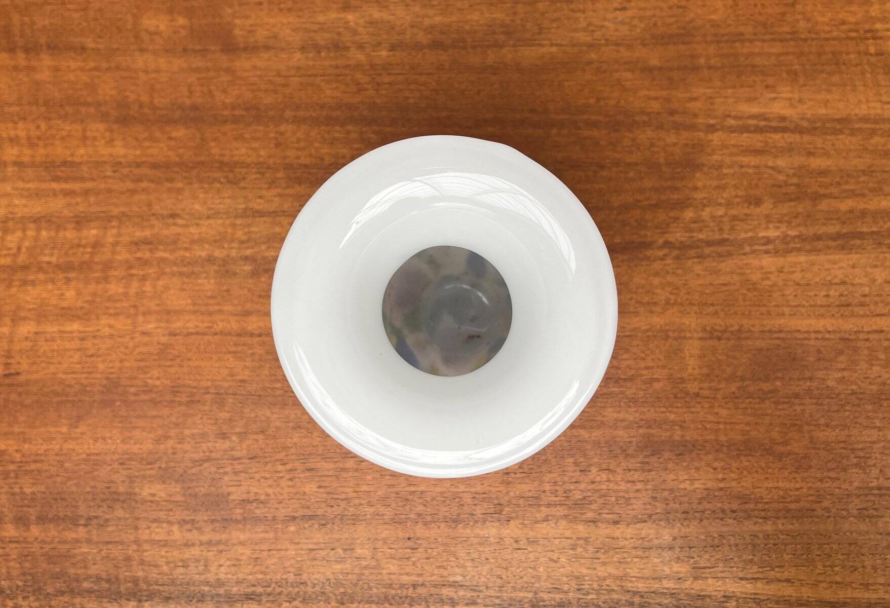 Postmodern glass vase by Hans Jürgen Richartz for the Richartz art collection, 1980s.