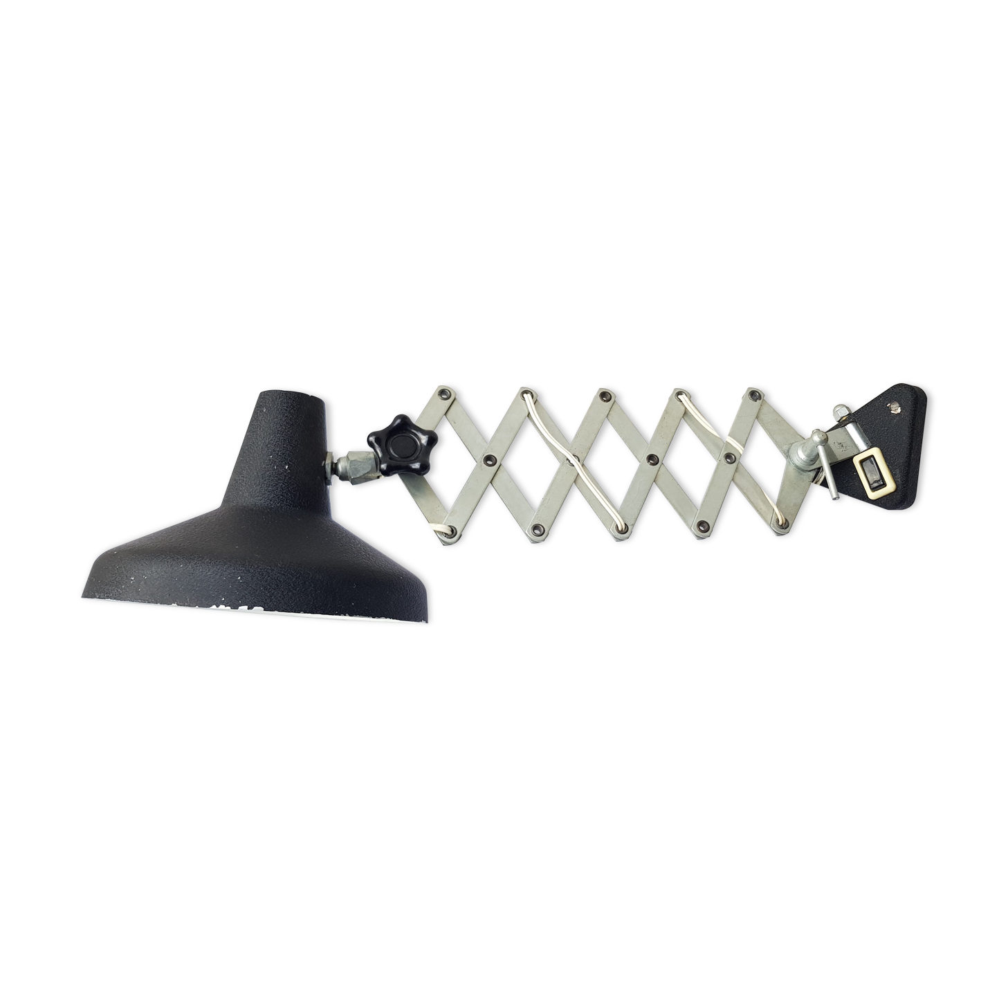 Zig zag style workshop accordion Wall lamp