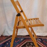 Set of 4 folding chairs in varnished wood