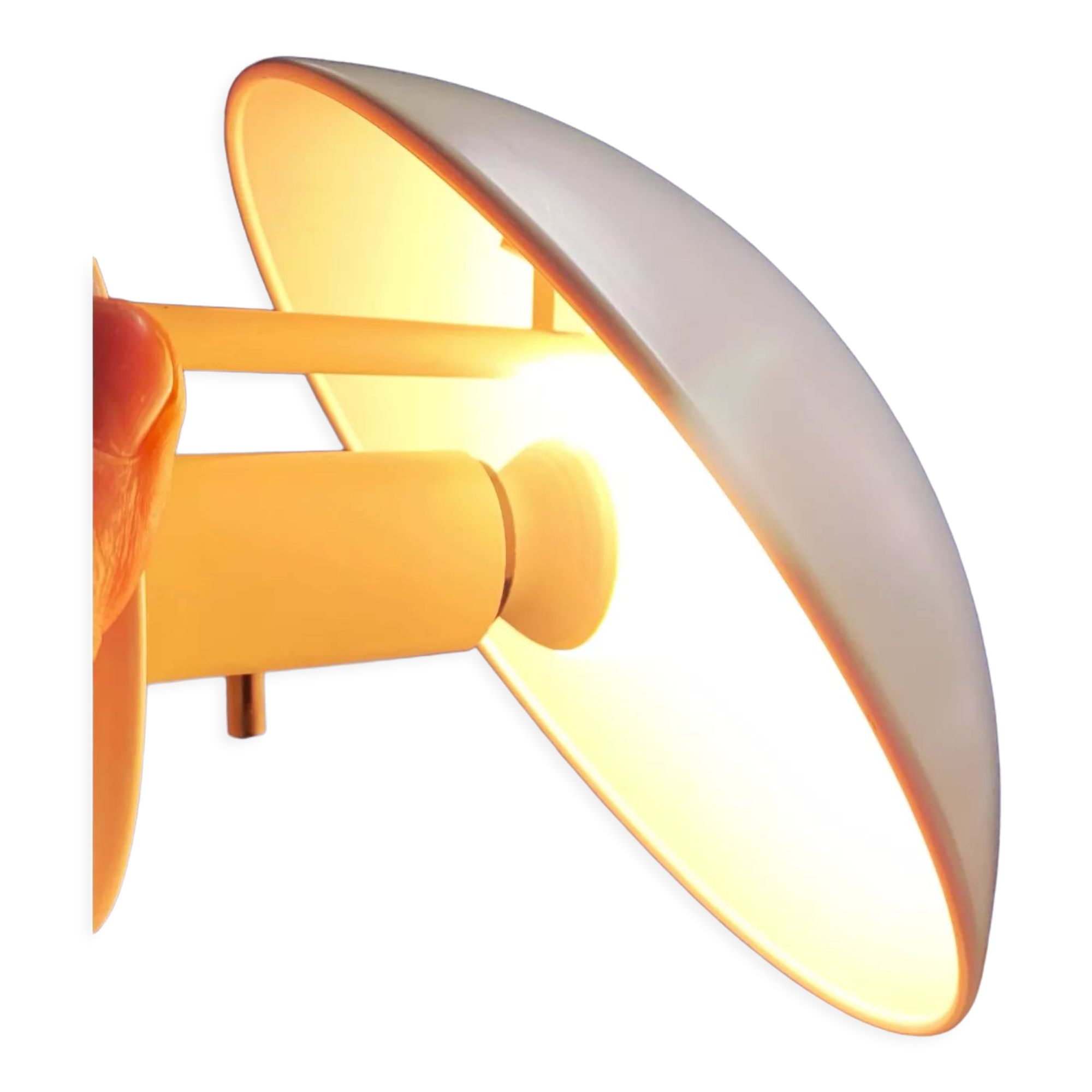 Poul Henningsen hat wall lamp