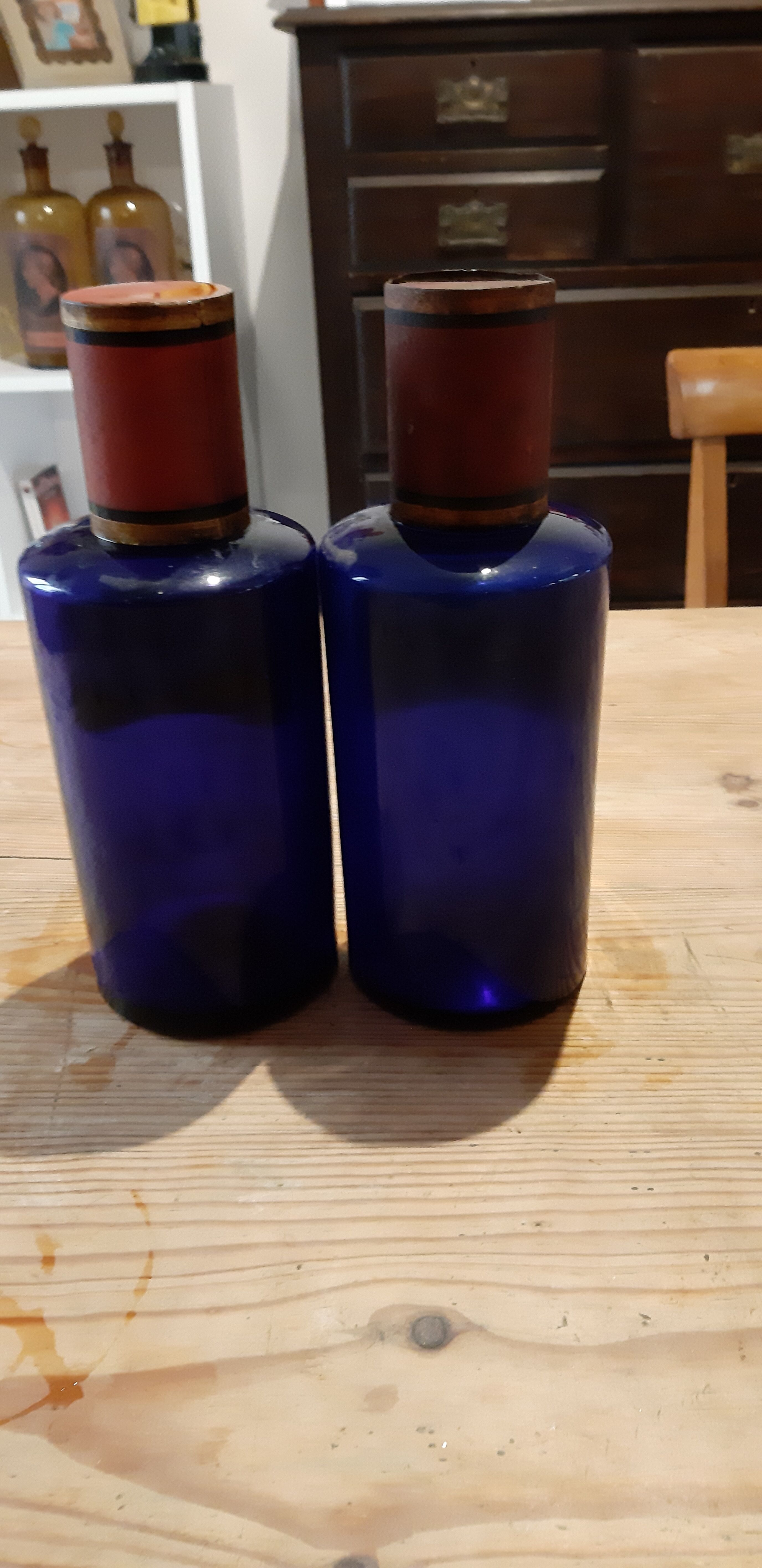 2 pots a pharmacy 19th in dark blue glass