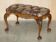 Banc ancien en cuir et noyer burr, style victorien