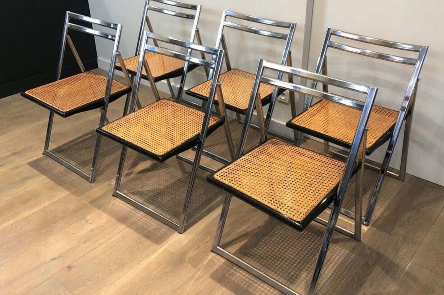 Suite of 6 folding chairs