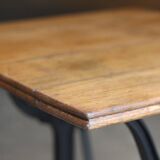 Petite table de bistrot ancienne (RAOUX, Paris).