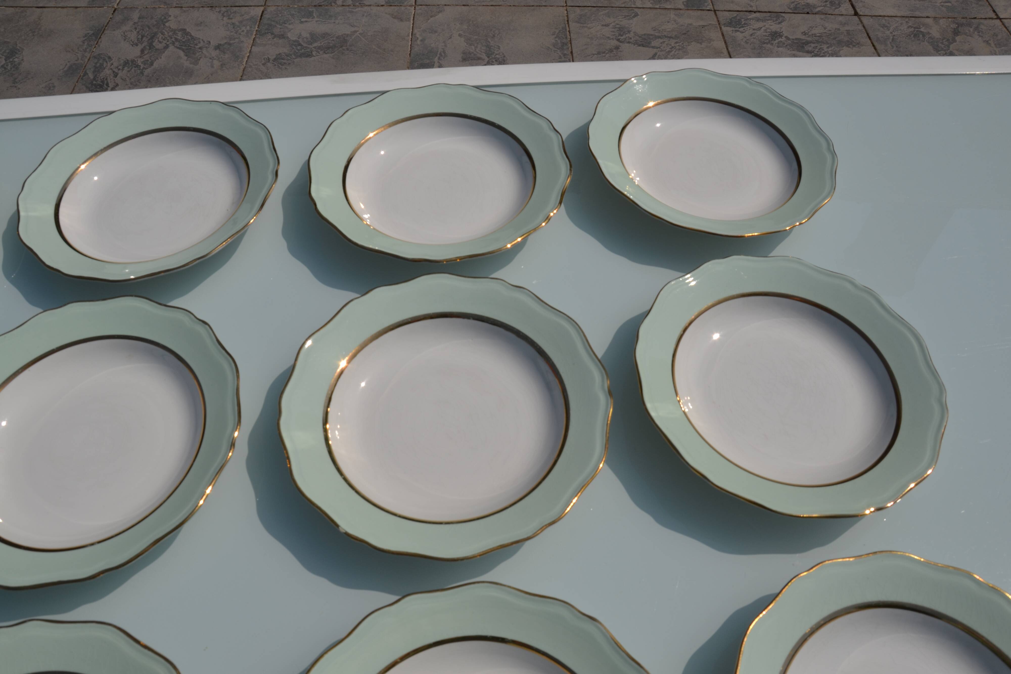 12 green deep plates "l'amandinoise"