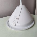 Vrieland white metal vintage desk lamp