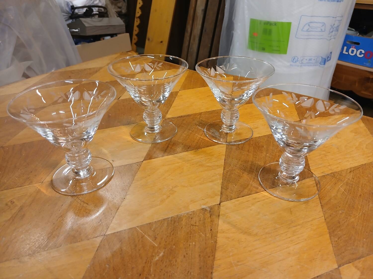 4 coupes à champagne anciens