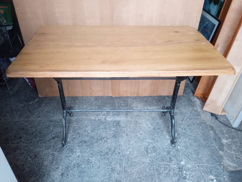 110cm bistro table with solid wood top