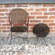 Fauteuil et table enfant anciens en rotin