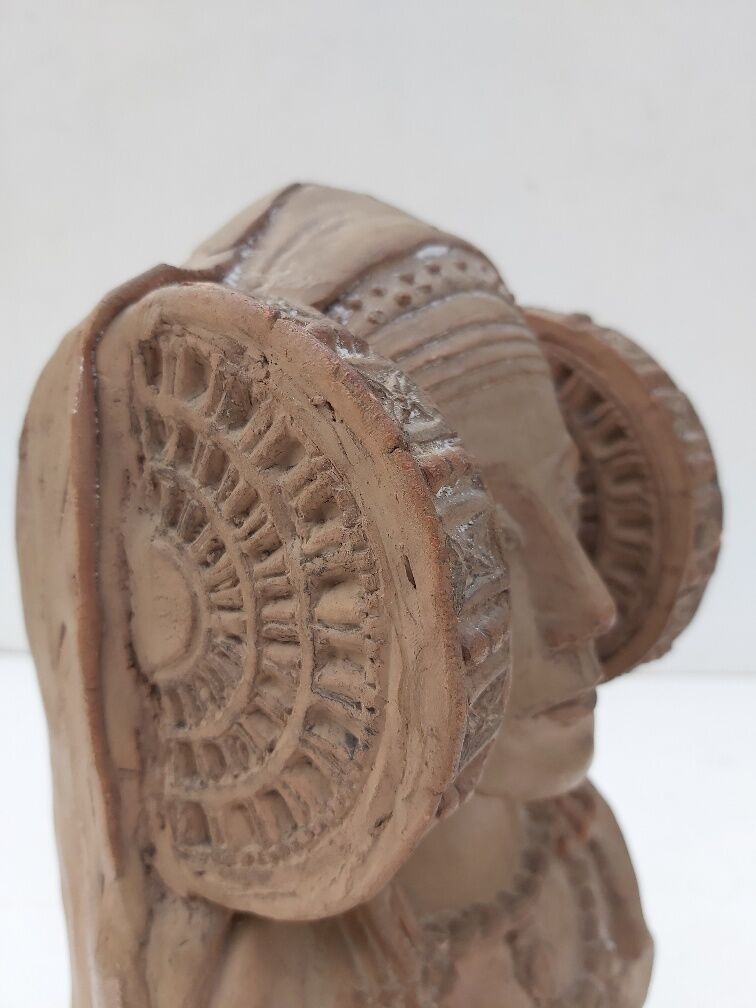 Bust terracotta woman