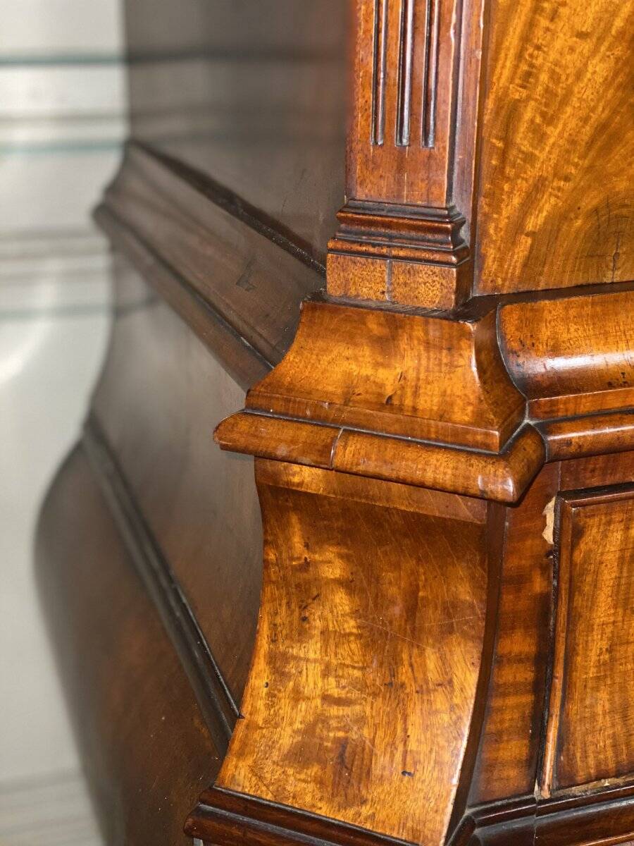 Deux corps en acajou blond de Cuba, Hollande, XVIIIème siècle