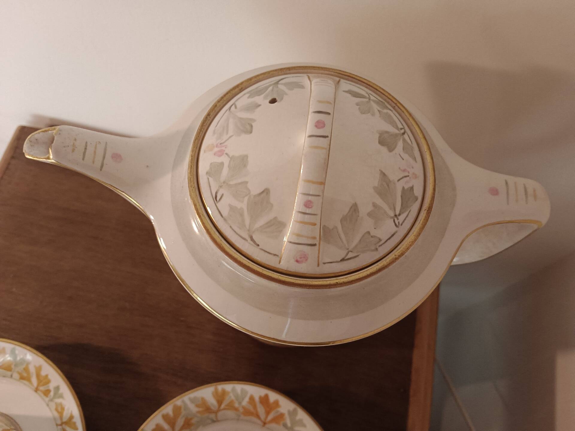 Art Nouveau coffee service in fine Maastricht earthenware (Céra Company)