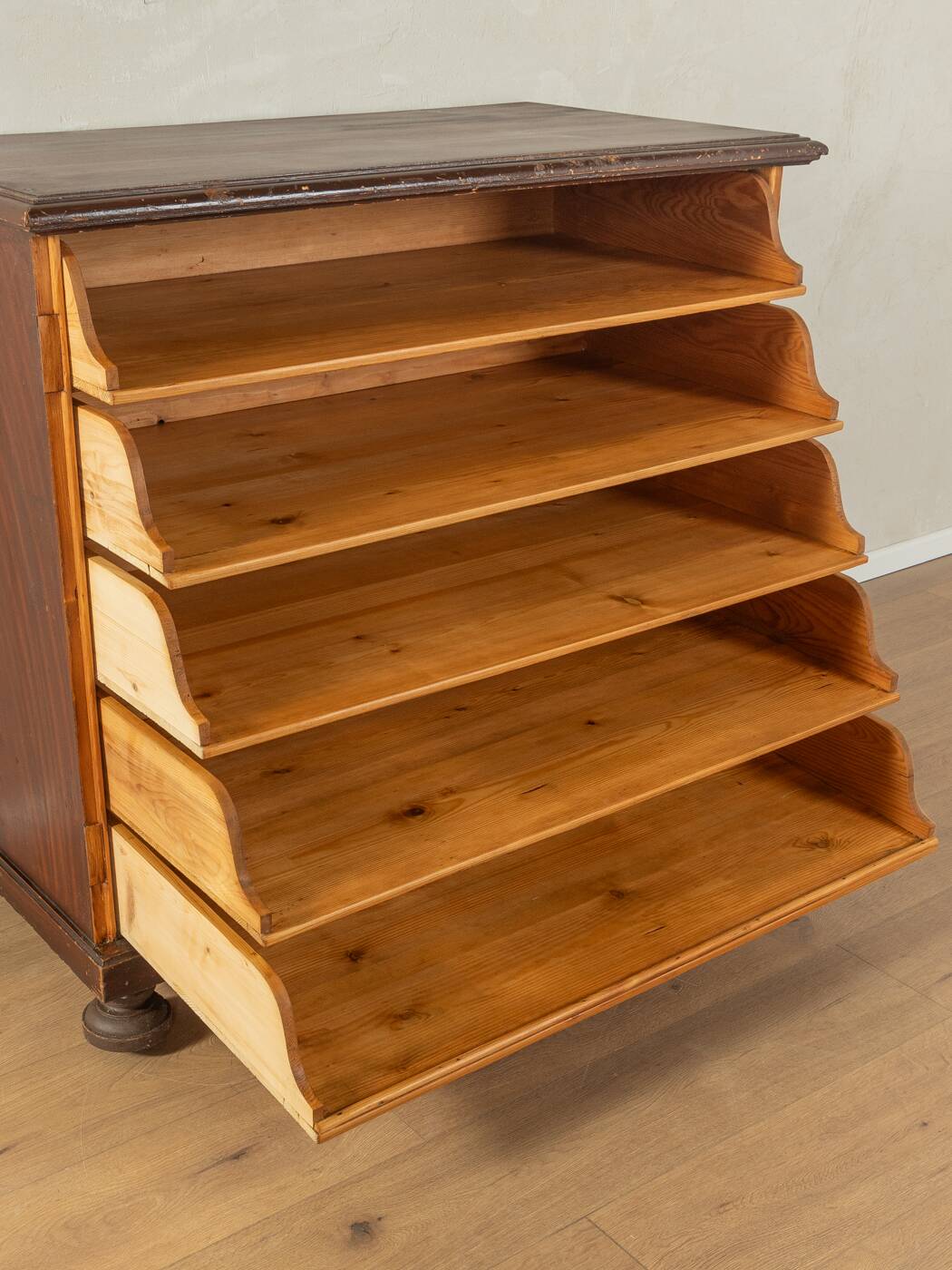 Commode des années 1920