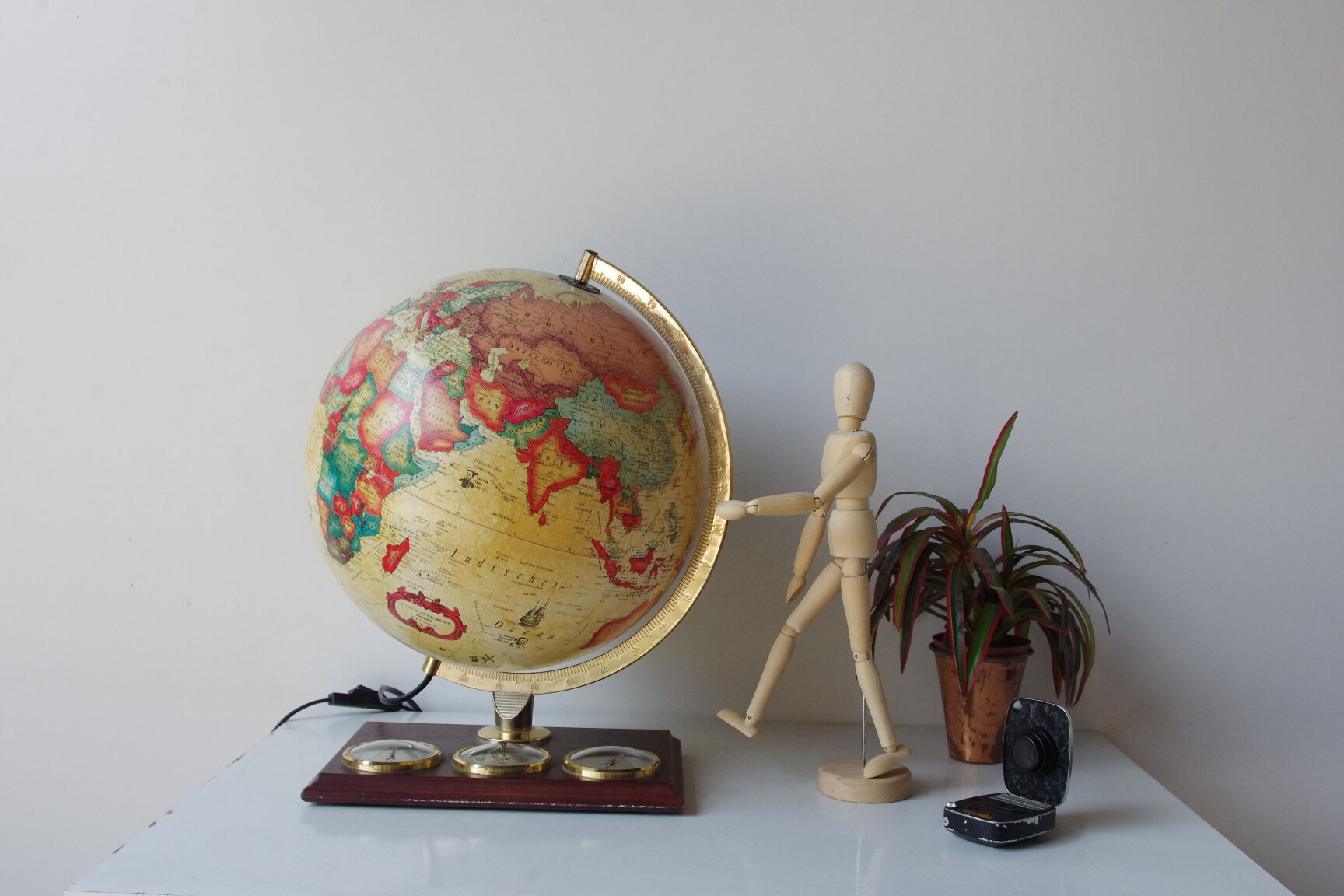 Vintage danish globe, 1970s