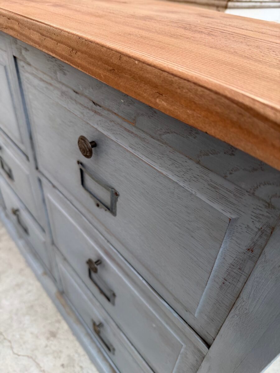 Handcrafted enfilade