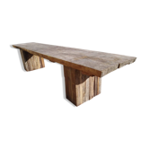 Primitive table en bois massif