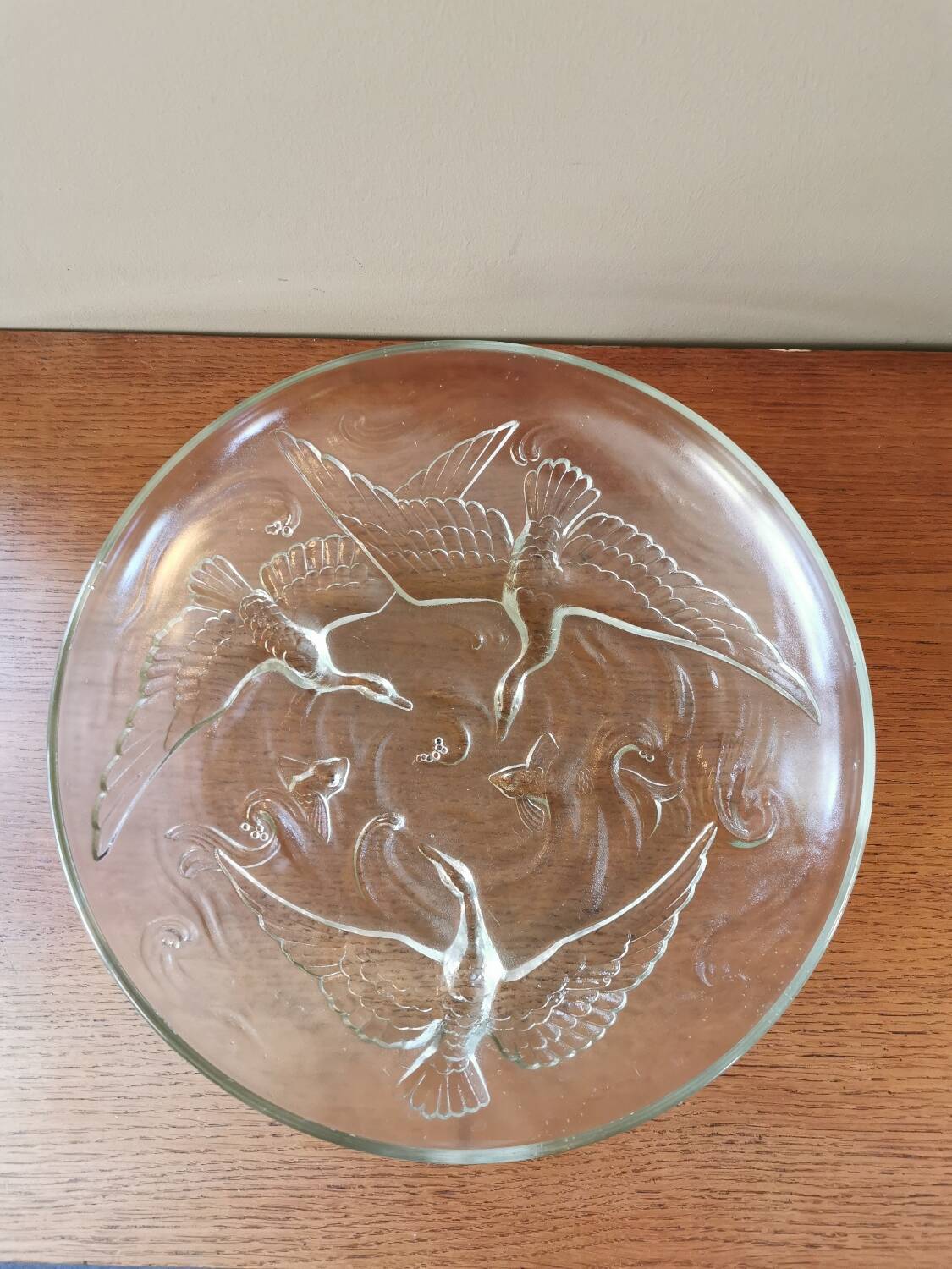 Art deco cup in pressed glass paste