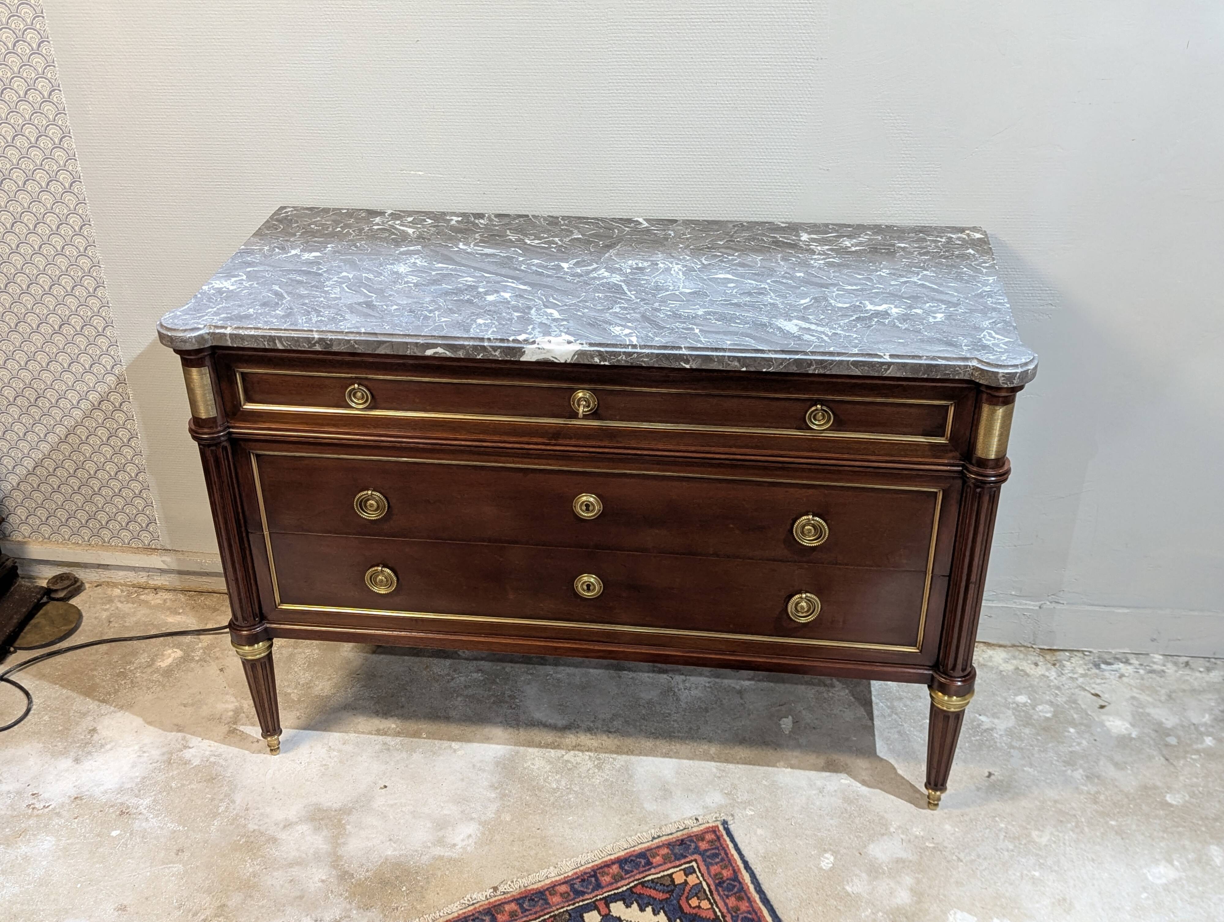 Commode louis xvi acajou