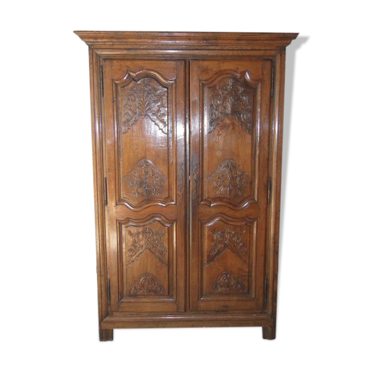 Wardrobe carved doors, 18th century era
