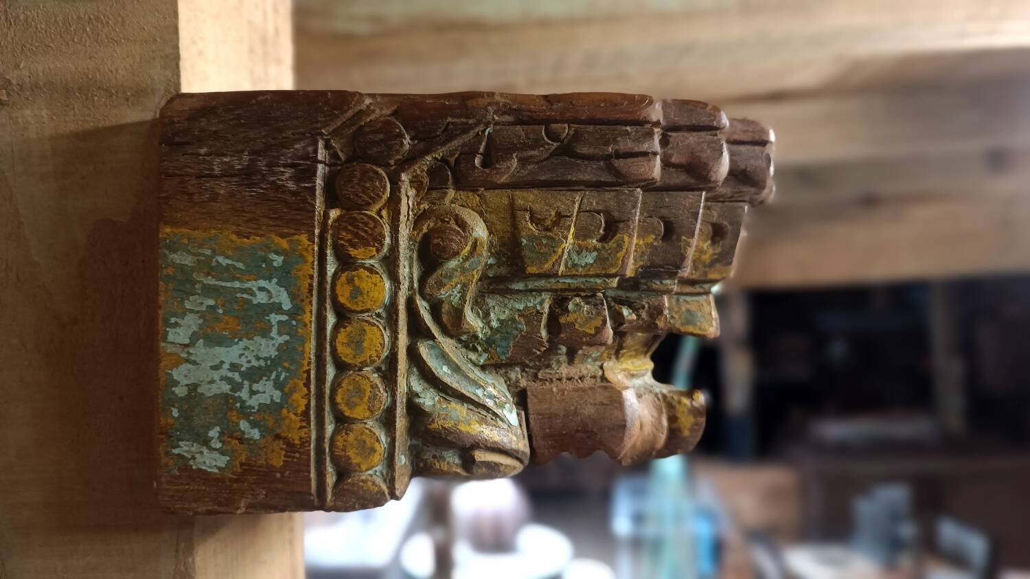 Piece of recycled teak Indian door (corner of the door frame) transformed into a candle holder