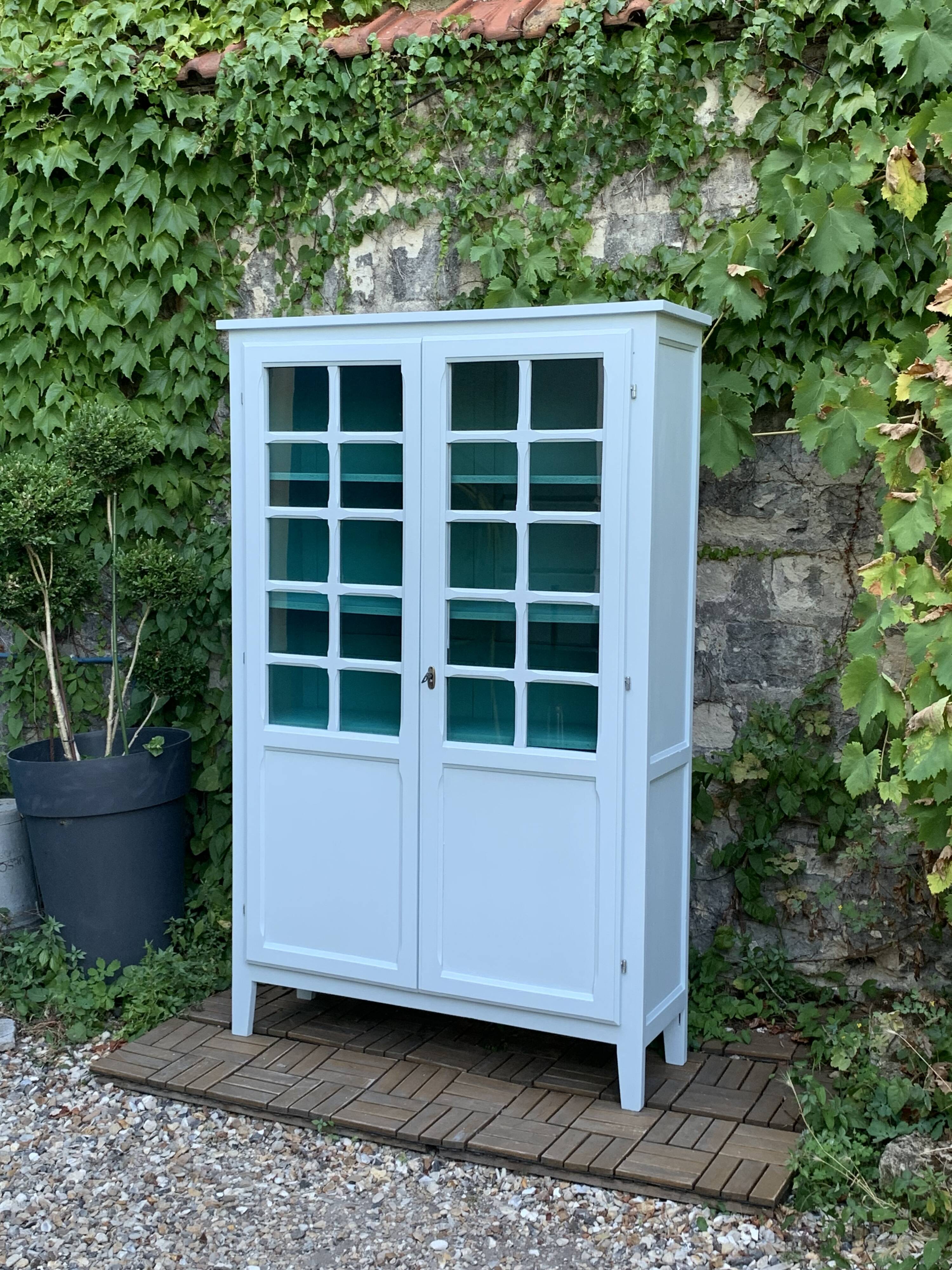 Vintage 1960s Parisian glass cabinet