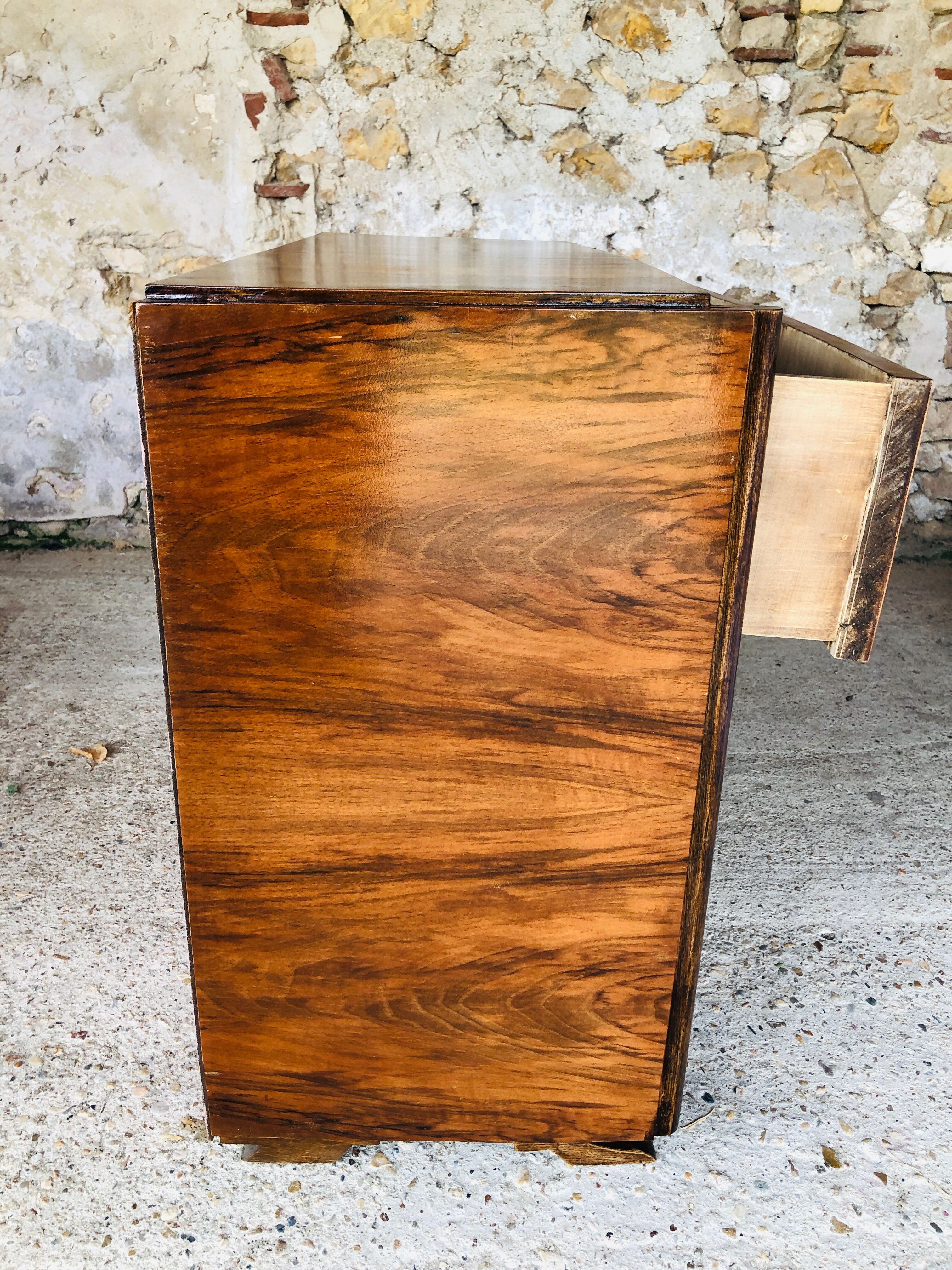 Art Deco chest of drawers in flambé walnut veneer circa 30's/ 40's