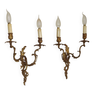 Stylish Pair French Vintage Bronze Double Light Acanthus Leaf Wall Sconces 4799