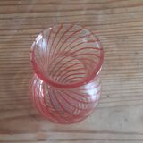 Vase en verre vintage liseré rouge