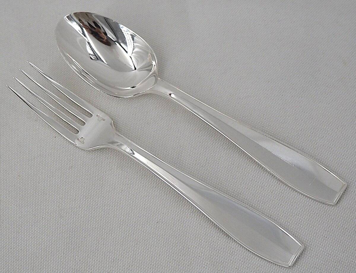 Christofle Atlas model, Art Deco, 12 dessert cutlery sets, 24 pieces, silver-plated metal.