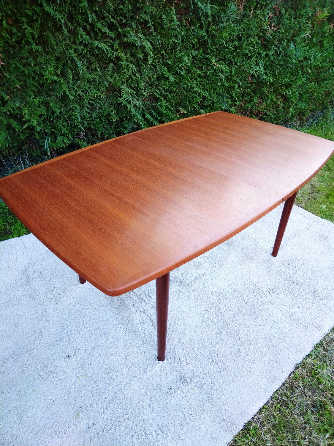 Table à manger scandinave en teck par Aalf Aarseth pour Gustav Bahus