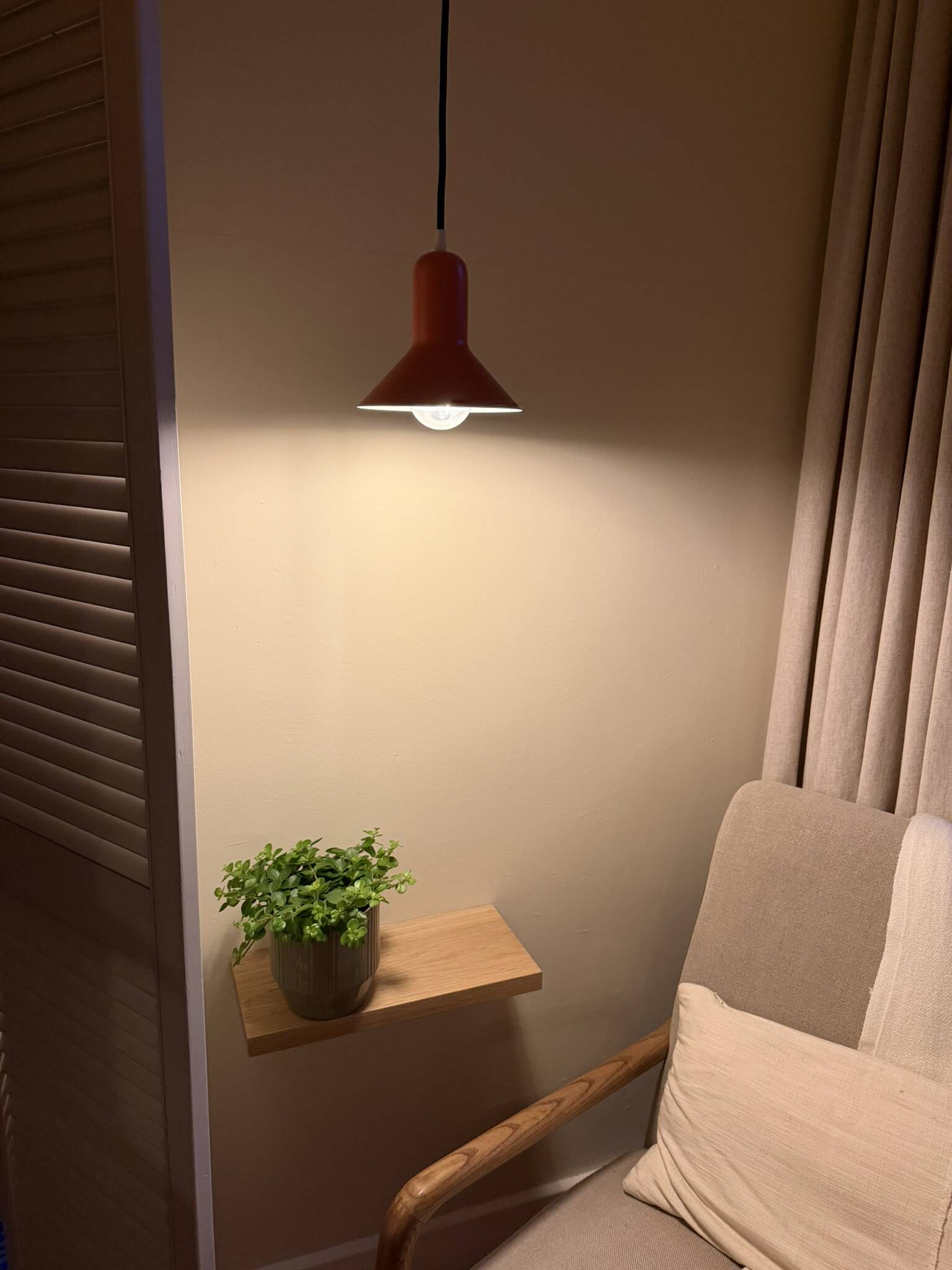Vintage mini Jeka Metaltryk pendant - Salmon color - Danish design lamp