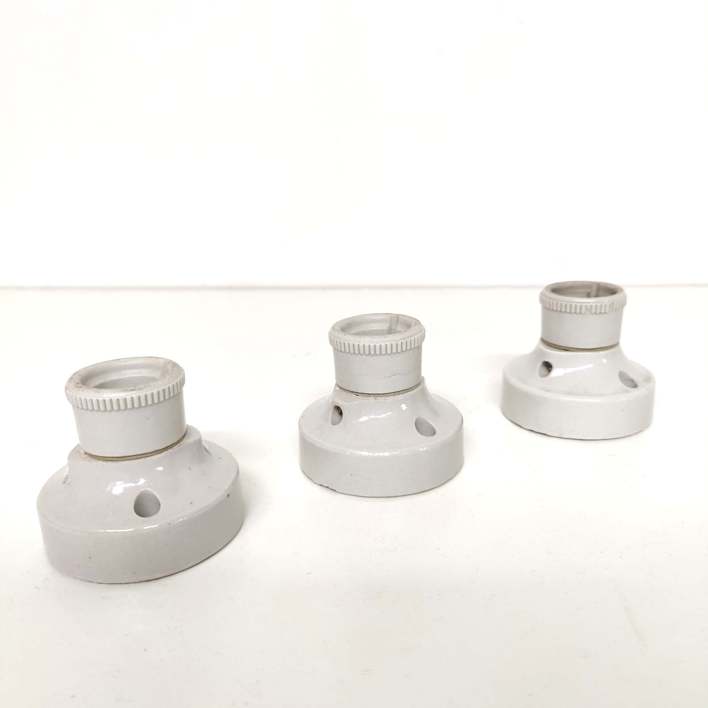 Set of 3 white porcelain sconces