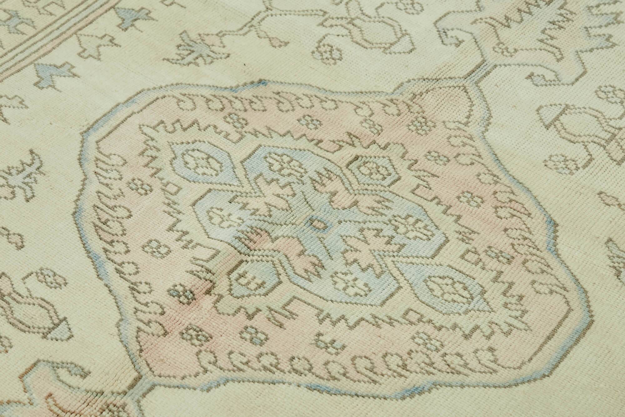 Turkish Vintage Anatolian Rug 200 cm x 291 cm