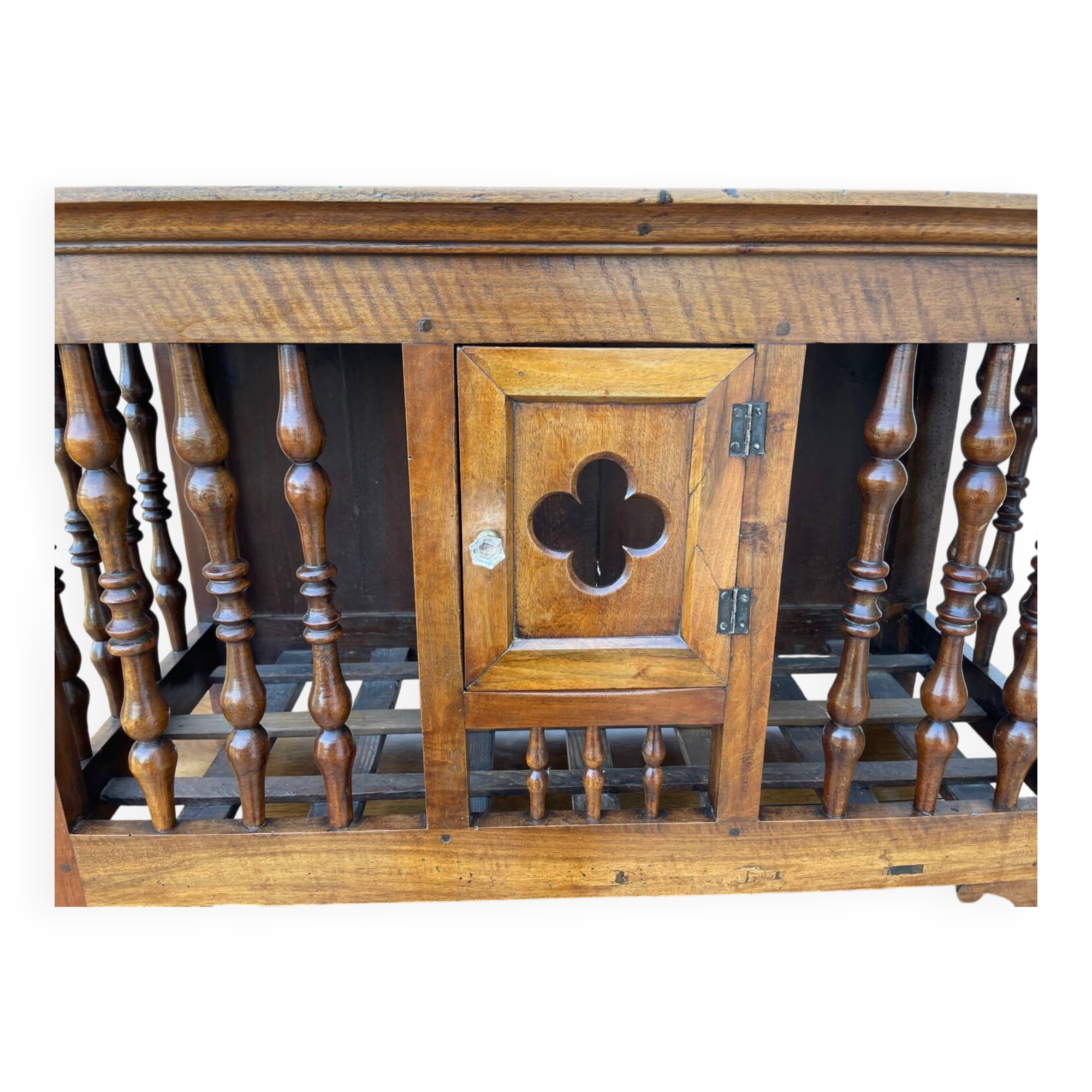 19th century Provençal walnut panetière