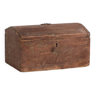 Coffre ancien, c.1910