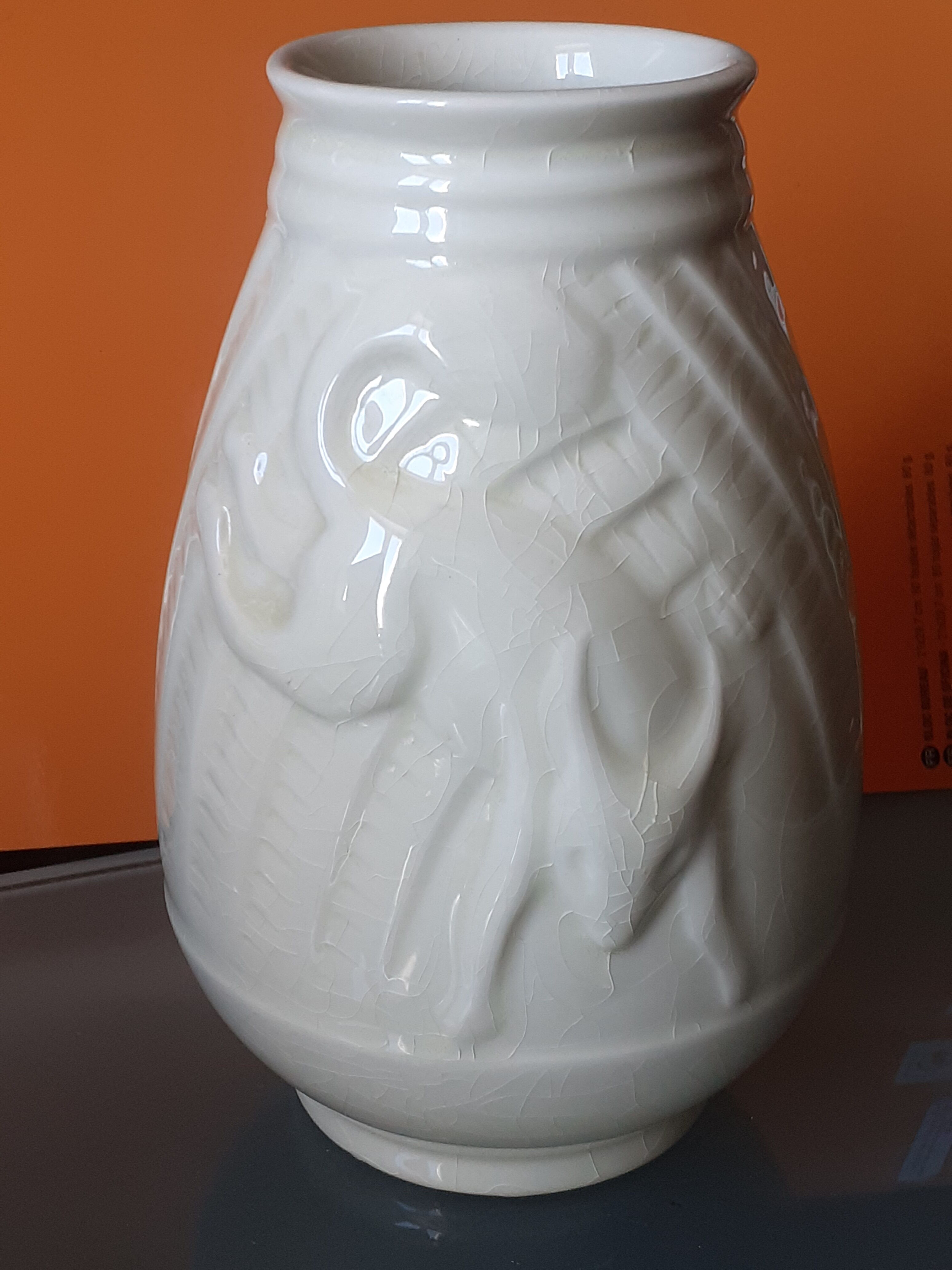 Vase Catteau earthenware cream with squirrels