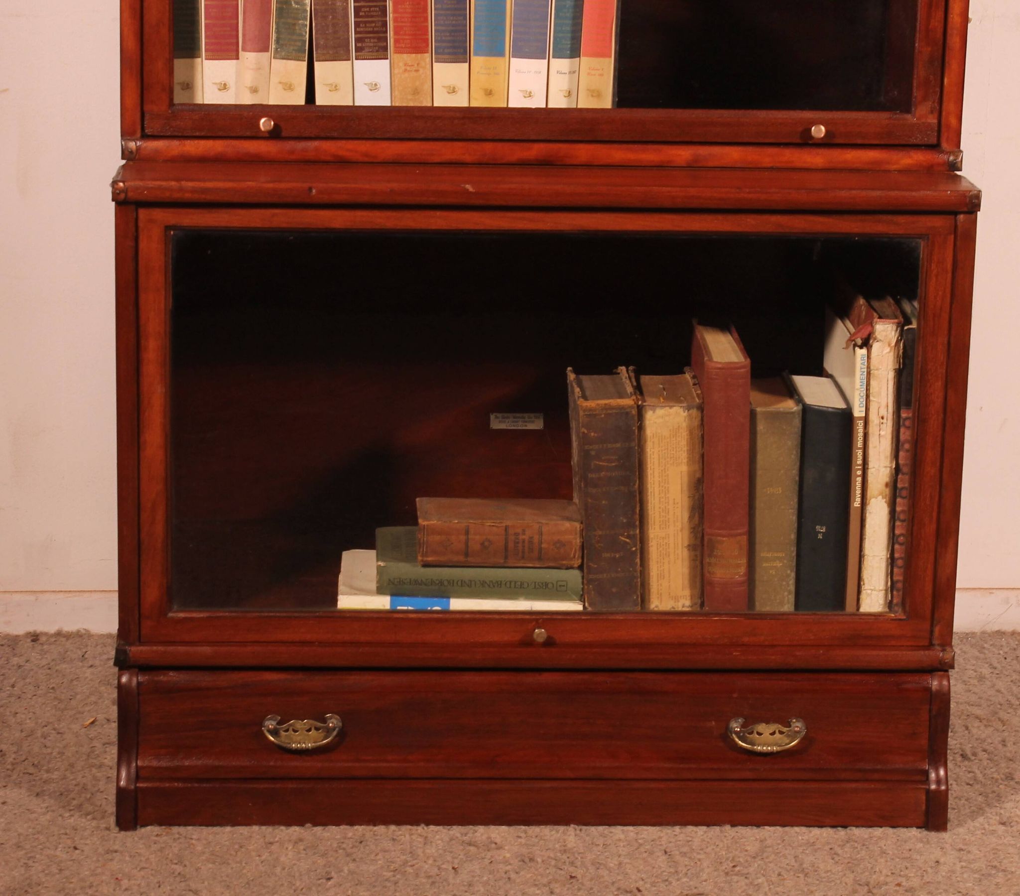 Globe Wernicke Library in Mahogany with 3 large elements and a projection.