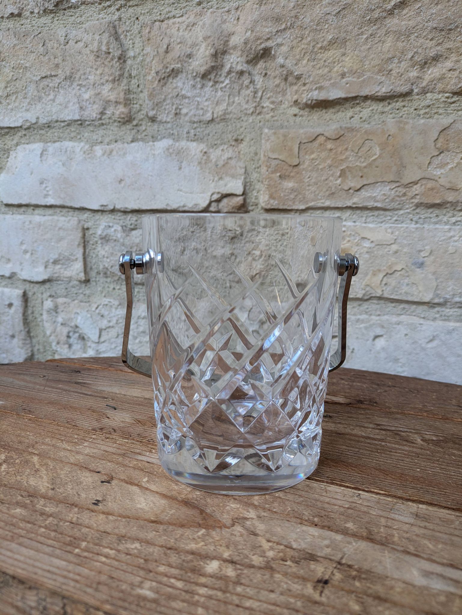 Seau à glaçons en cristal de Sèvres signé
