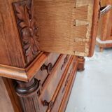 Commode ancienne sculptée en noyer XIX
