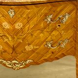Commode style Louis XV
