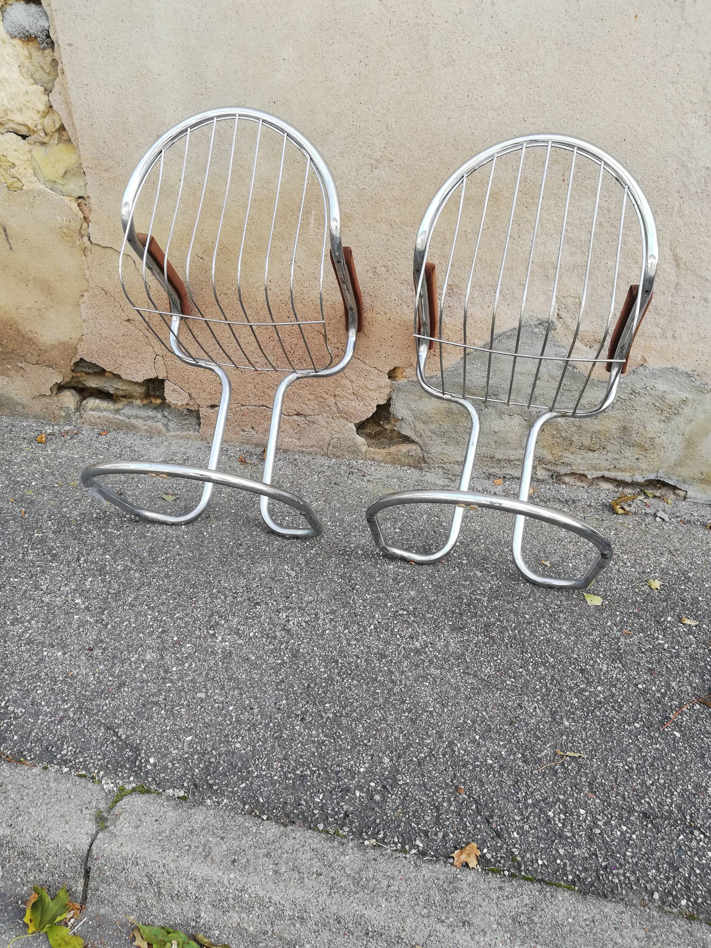 Paire de fauteuils vintage chrome