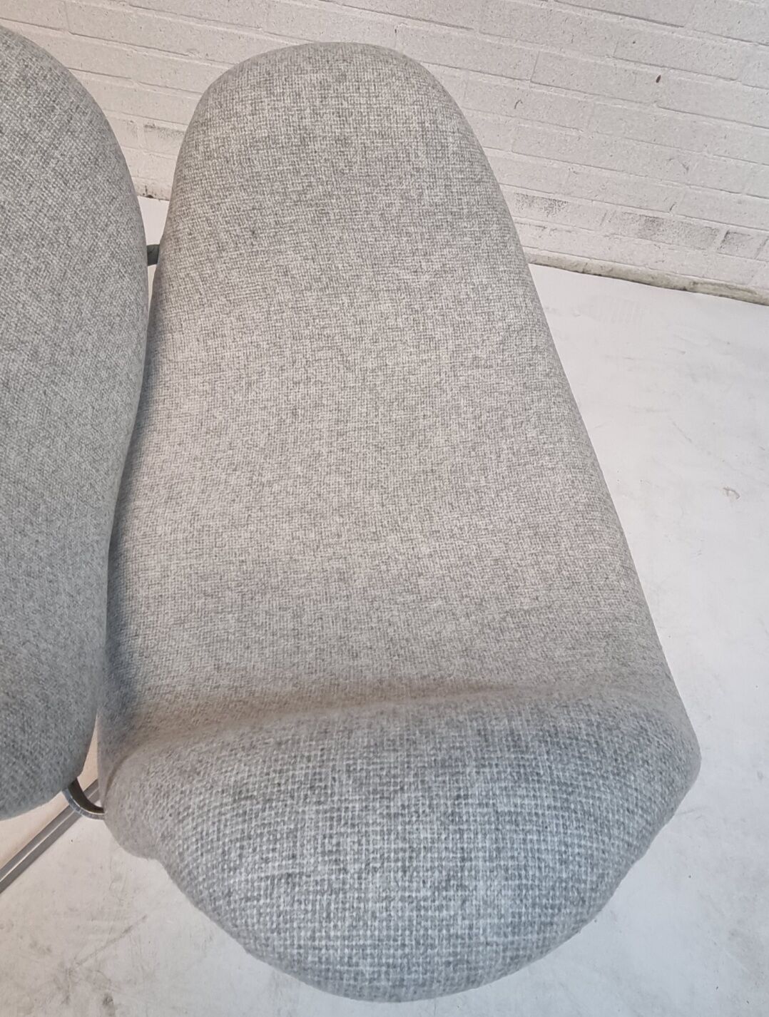 First edition Big Tulip Pierre Pailin by Artifort