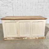 Walnut bank from the 1930s