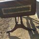Table basse dessus cuir