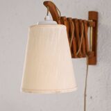 Vintage lamp with arm