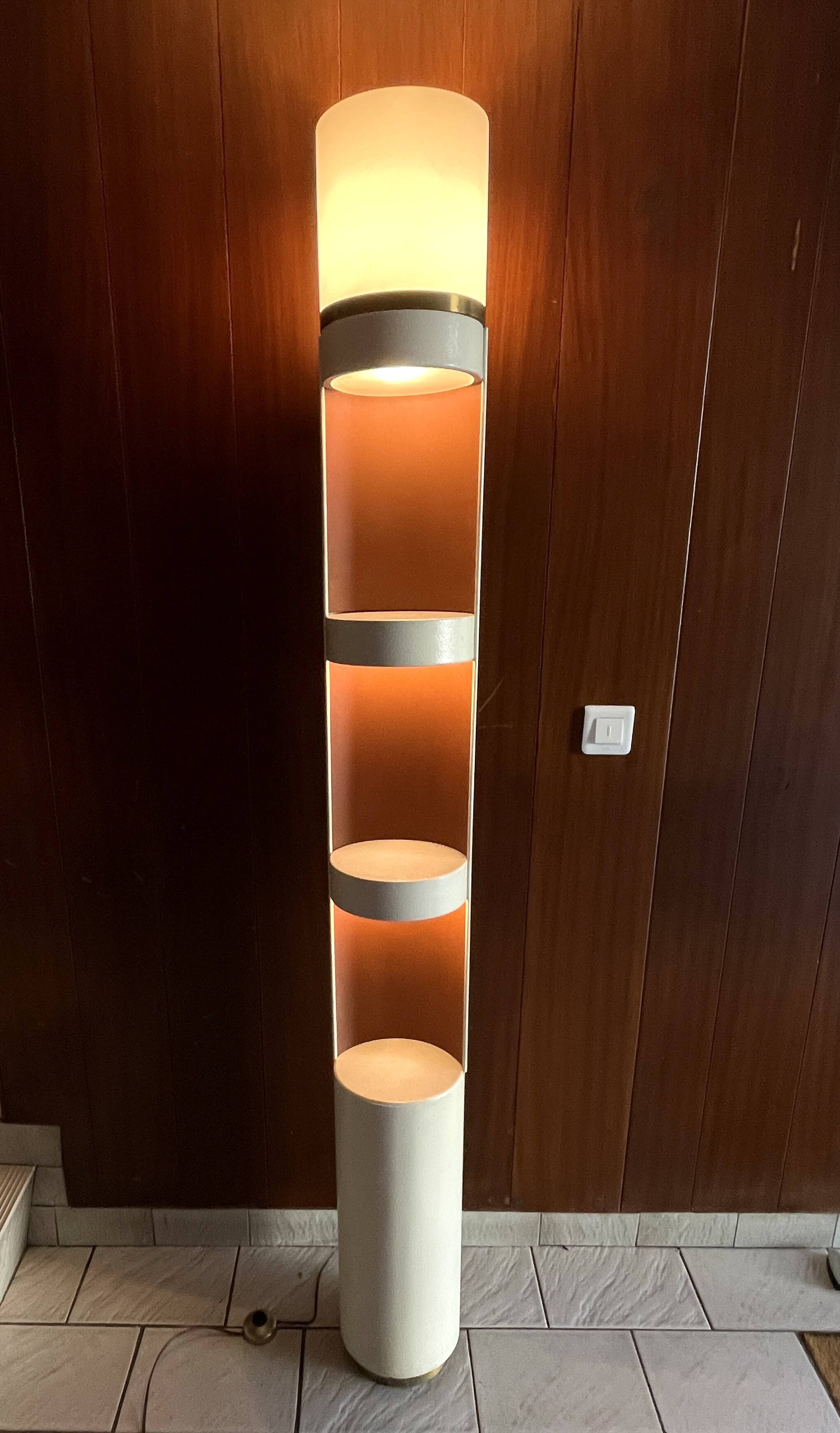 Perzel. Floor lamp / Light column forming shelves. Model No. 966