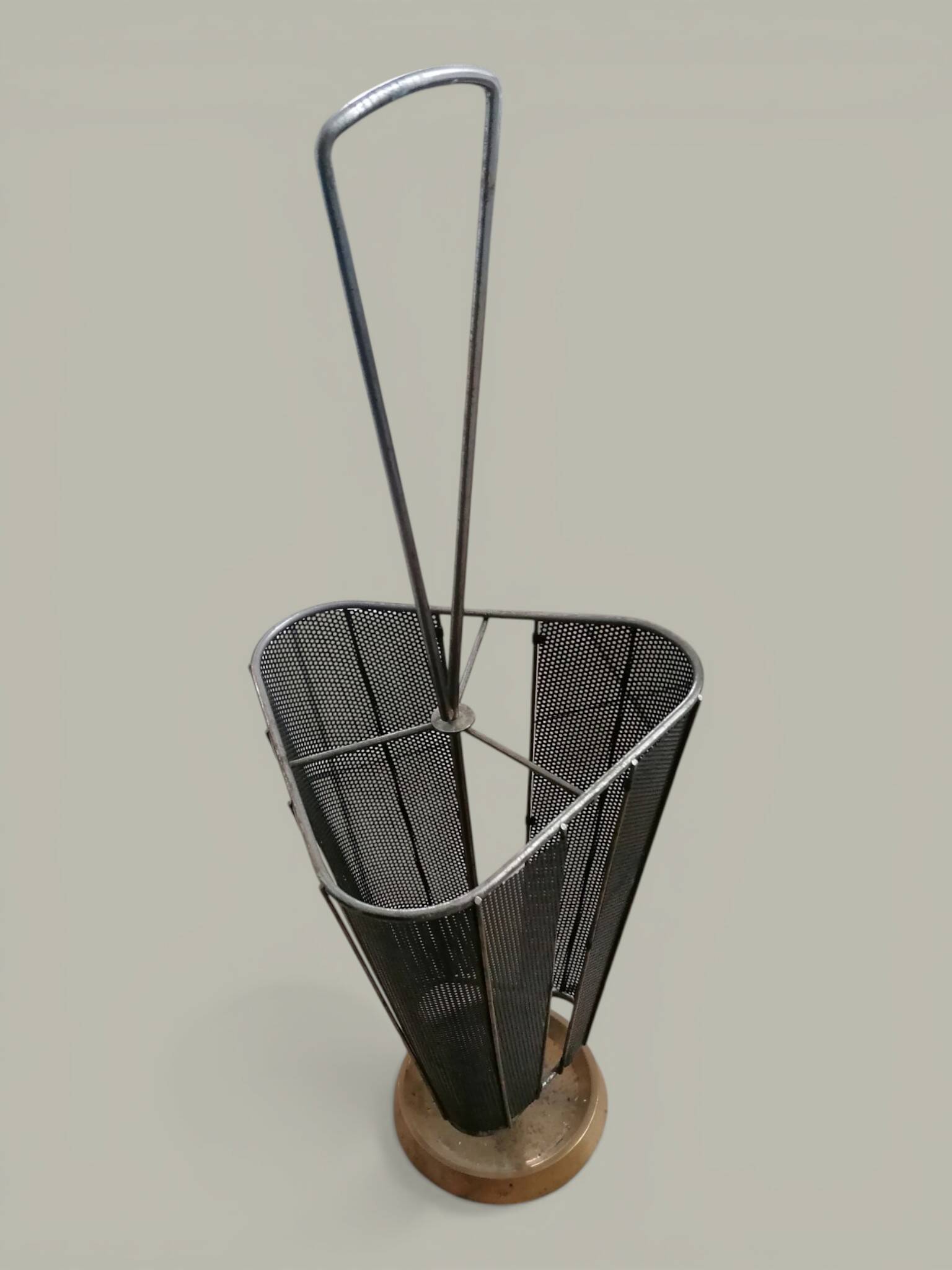 Brass and perforated metal umbrella stand from the 1950s - Wagner Keller