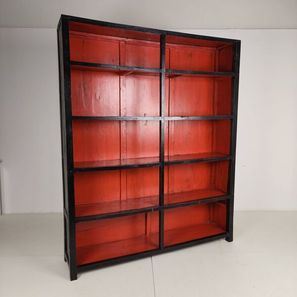 Vitrine chinoise antique / Étagère ouverte avec intérieur en laque rouge