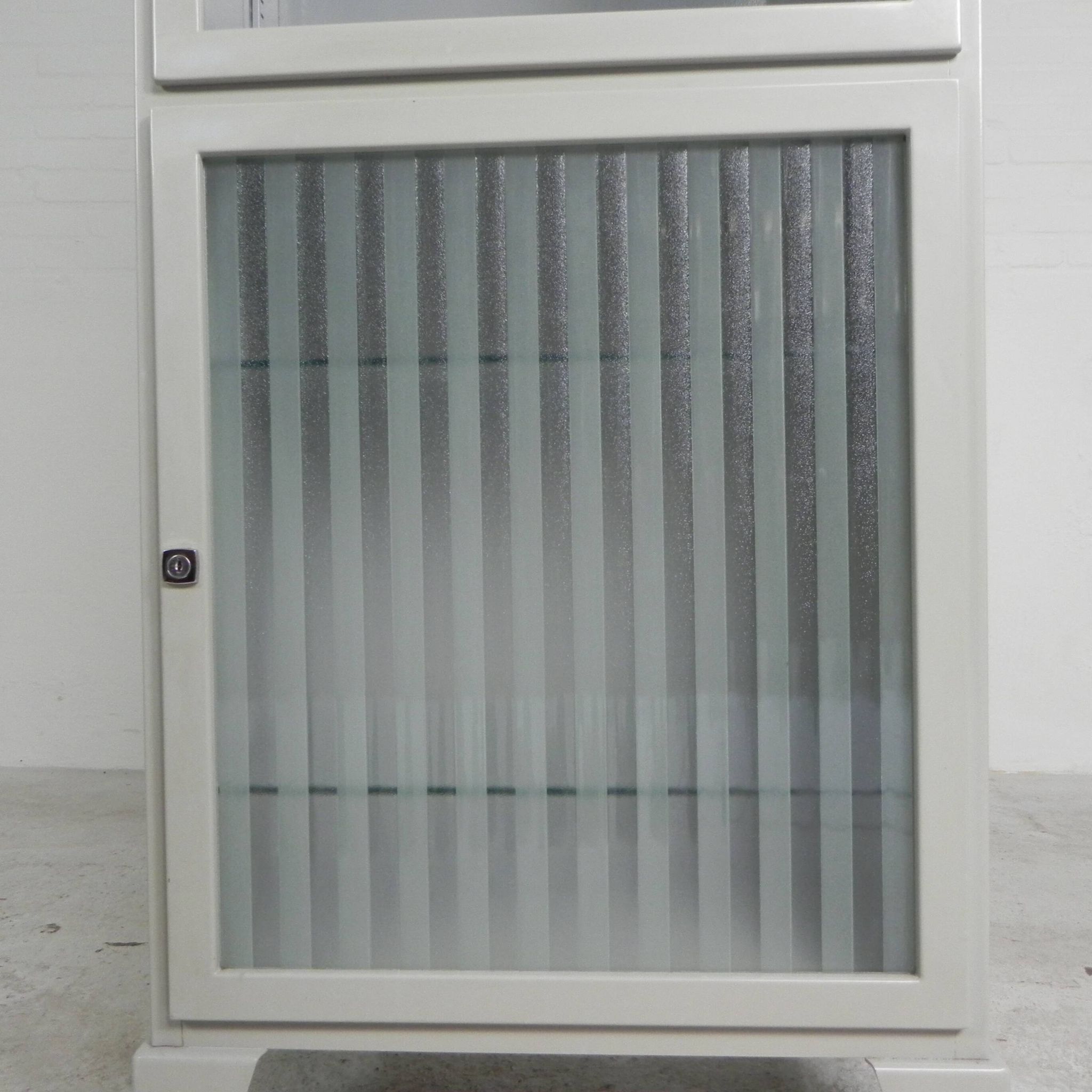 Steel doctor's cabinet, medicine cabinet, Oostwoud, 1960s