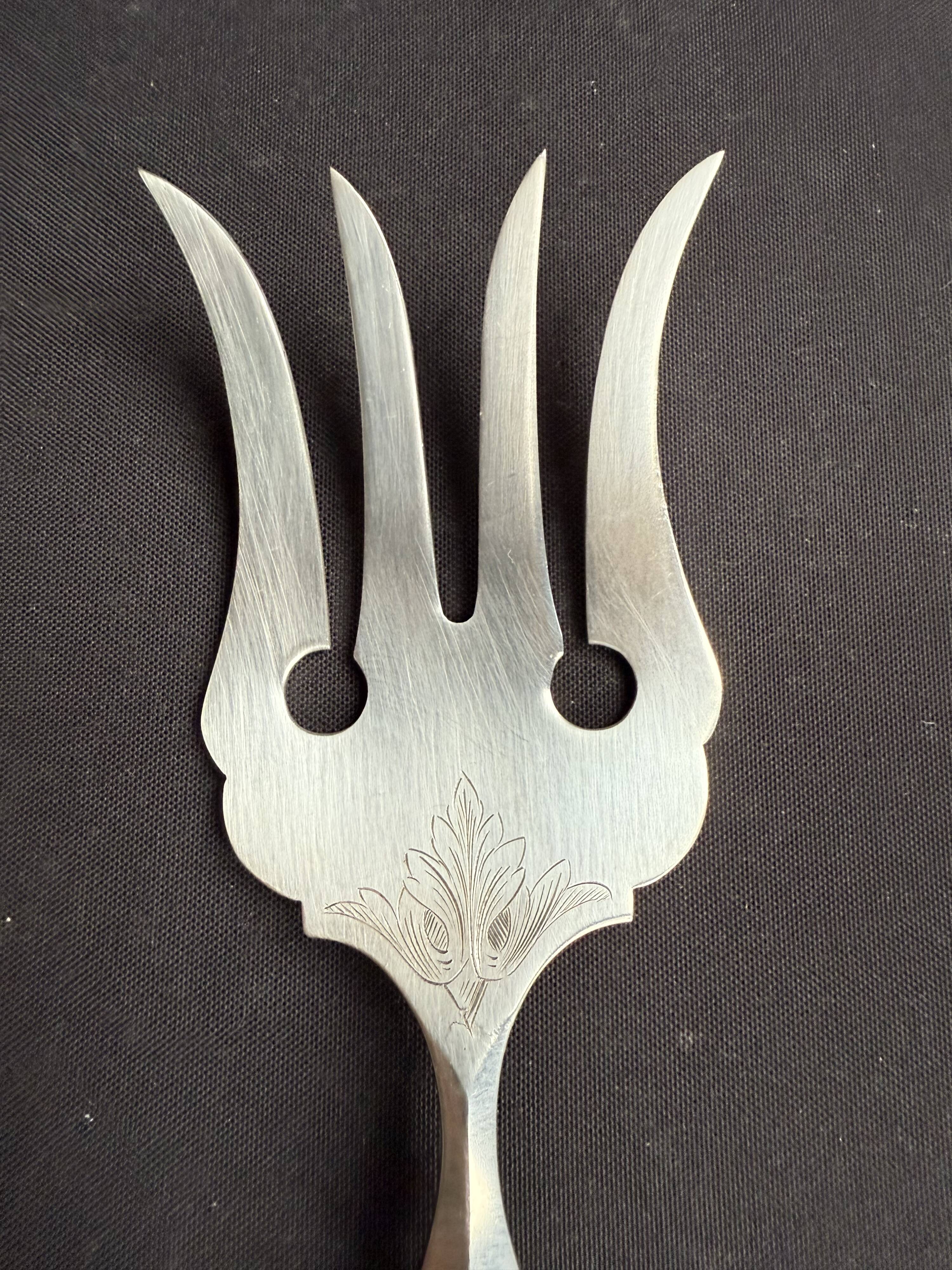 Fish serving cutlery – Silver – Société du Louvre